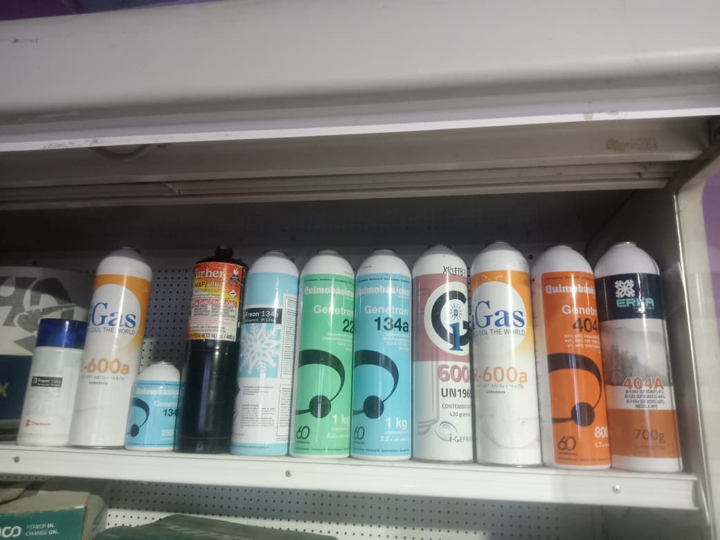 Consumibles y refacciones